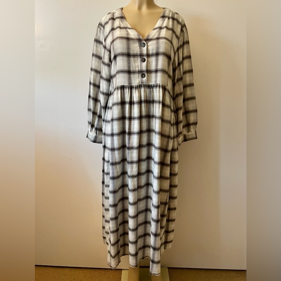 Madewell plaid maxi dress - Picture 9 of 13